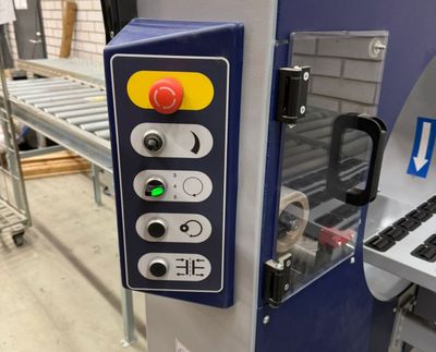 Robopac Compacta förpackningsmaskin