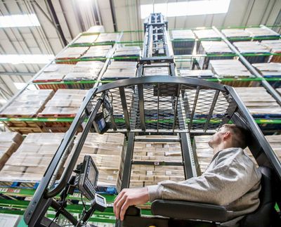 MITSUBISHI SENSIA EM SKJUTSTATIVTRUCK