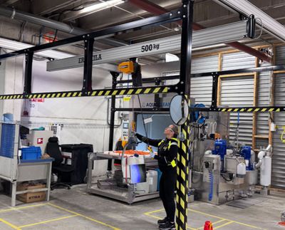 Kran för mobil arbetsplattform